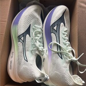 Mizuno Women's neo zen Athletic Shoes